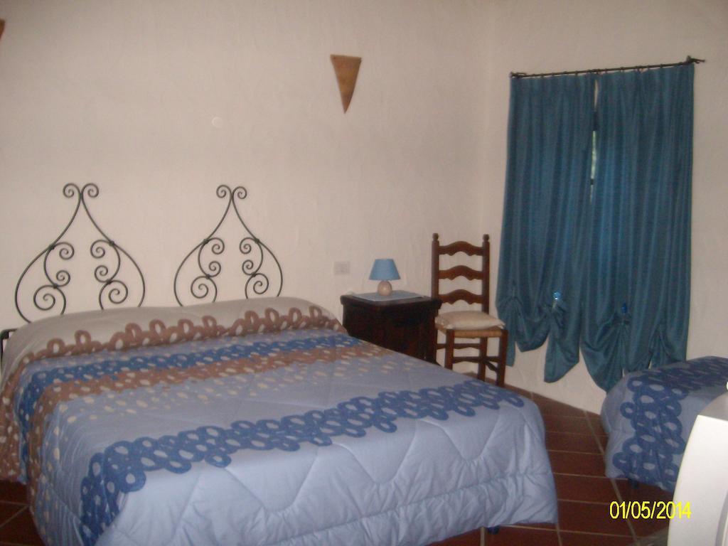 Agriturismo Spridda Bed and Breakfast Arzachena Kamer foto